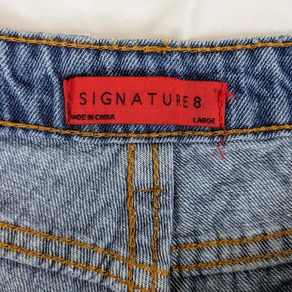 SIGNATURE 8 Lace-up Cutoff Jean Shorts Size Large - Picture 6 of 9